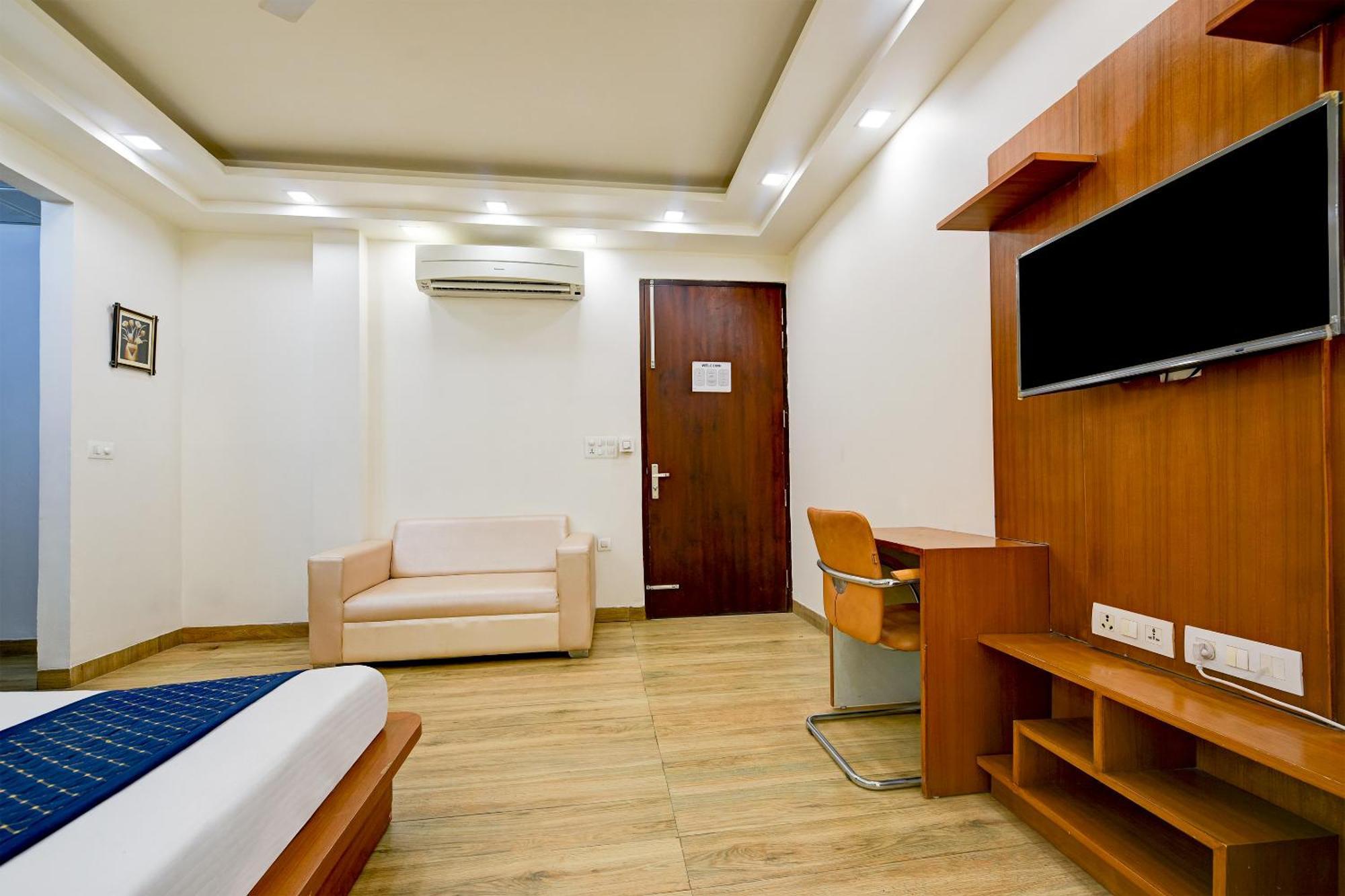 Hotel Leaf 9 Boutique, Near Golf Course Road And Galleria Market Gurgaon Exterior foto